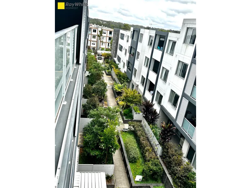 2 Bedroom Apartment + Study in Perfect Location - Available now