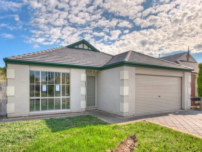 Spacious 3 Bedroom Home in Sought-After Lightsview