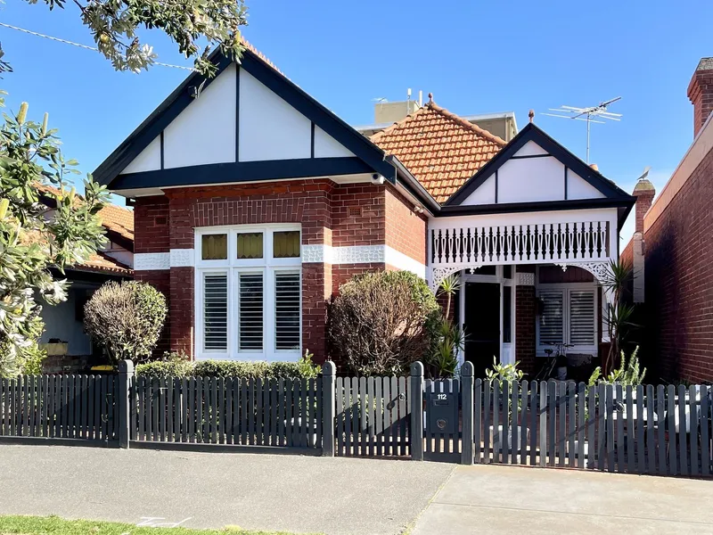 Edwardian Elegance By The Sea