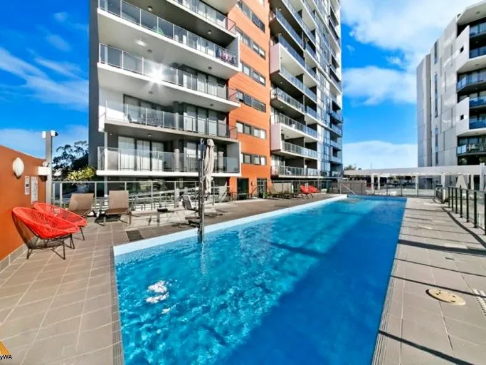 Dream location for all! Next to everything you need!