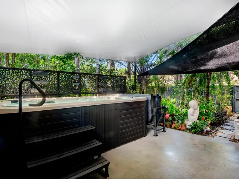 Highly Sought After Townhouse - Prime Location