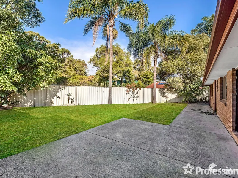 Spacious 3-bedroom duplex in convenient location