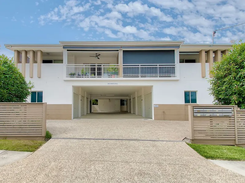 Extra large unit in a quite neighbourhood