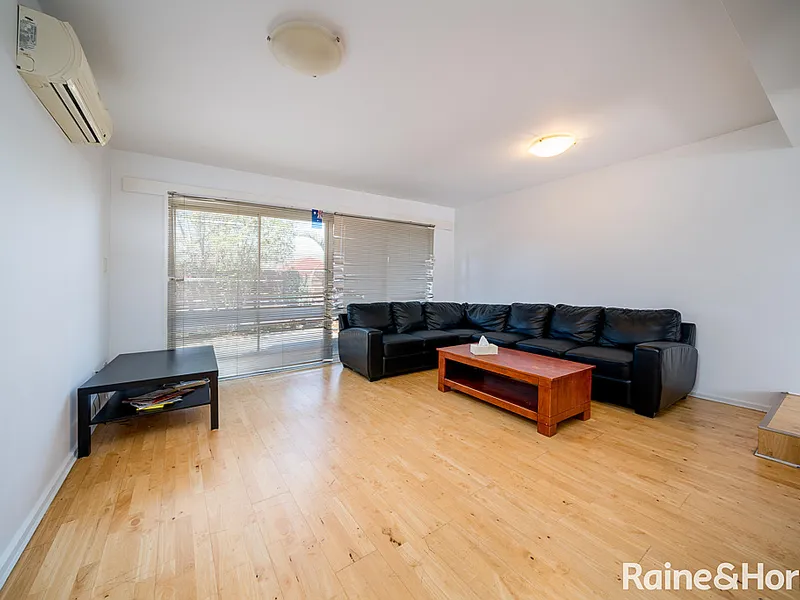 Well located 2 bedroom townhouse with lots to offer!