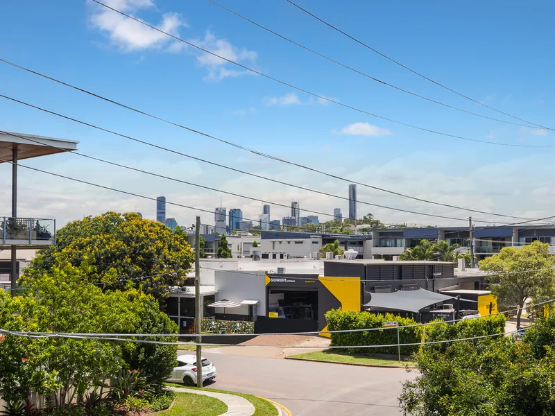 Contemporary Parkside Location Never to be Repeated