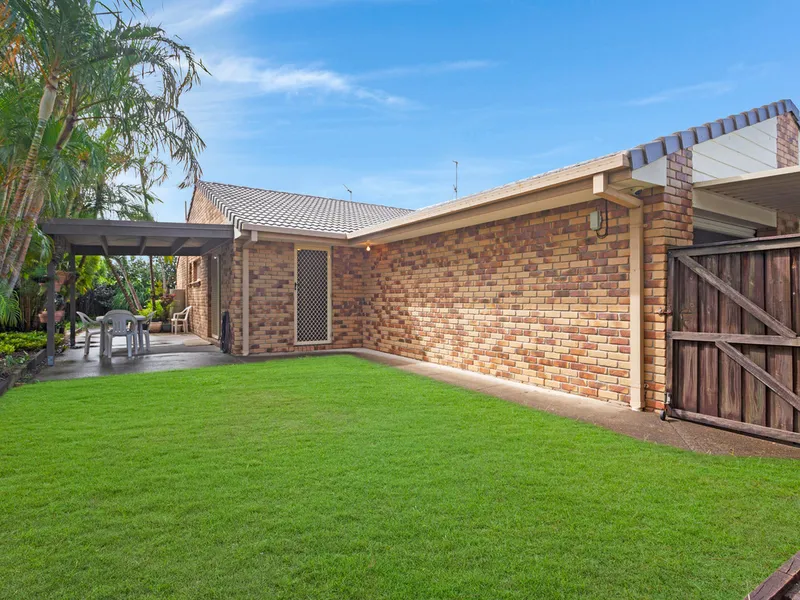 FANTASTIC BURLEIGH WATERS PROPERTY !!
