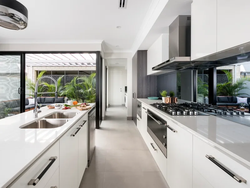 BEACHSIDE LIVING AT IT'S BEST!