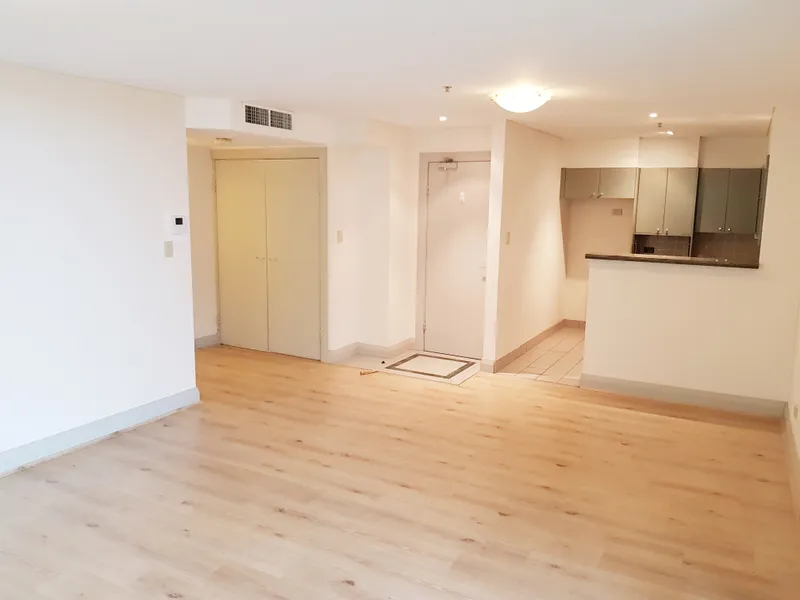 DEPOSIT TAKEN - HARVARD, North Facing 2 bed, 2 bath, Floorboard + LUG