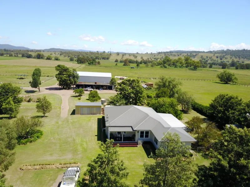 ‘Nundorah’ – 102 acres – Thoroughbred spelling, lucerne and lifestyle property within minutes of Scone.