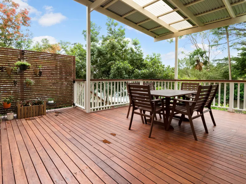 Leased for full asking price after 1st open home!