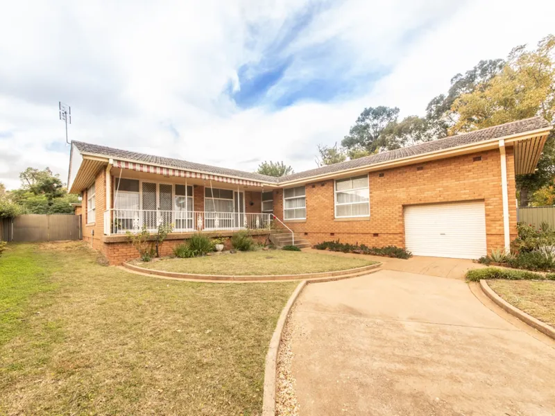 Large South Dubbo home