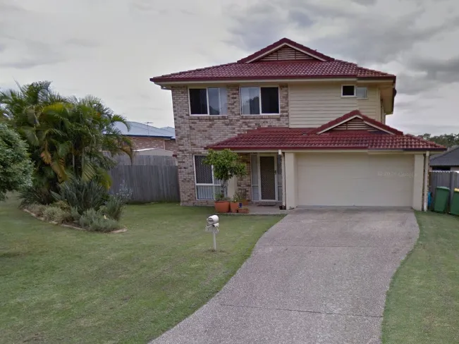 LARGE HOUSE WITH LARGE BACKYARD!