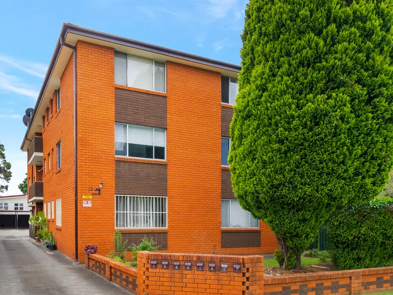 2ND FLOOR UNIT