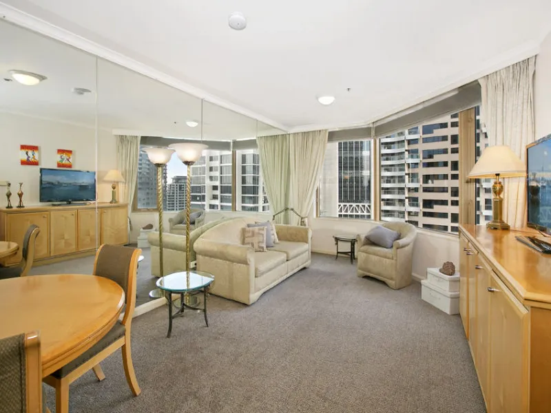 ONE BEDROOM EXECUTIVE APARTMENT IN THE HEART OF THE ROCKS | Furnished