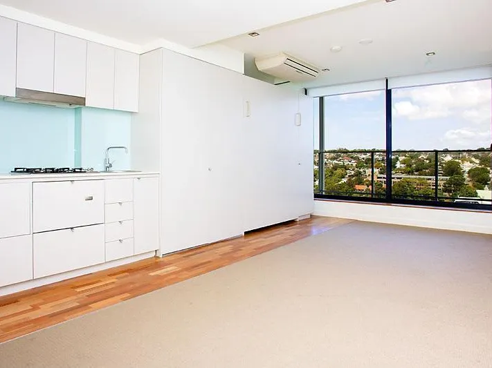 Modern Studio In Sought After 