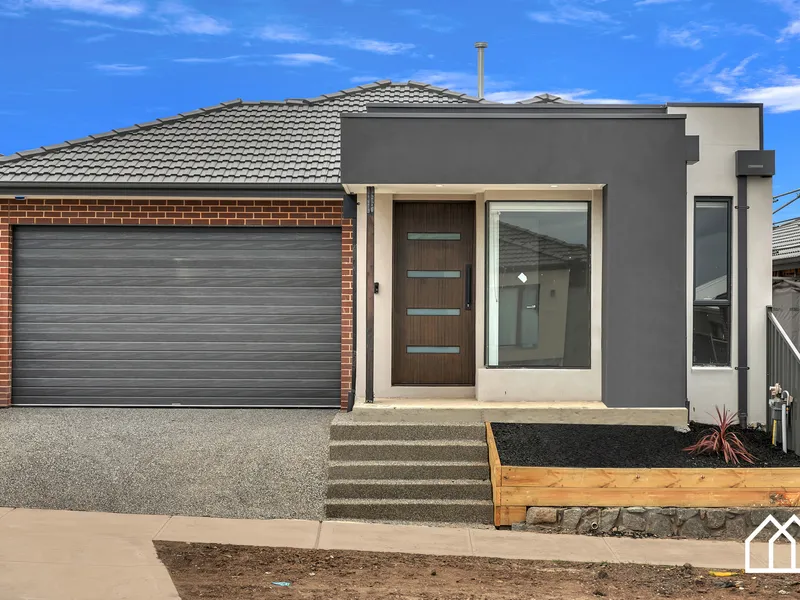 BRAND NEW LUXURY LIVING IN KALKALLO