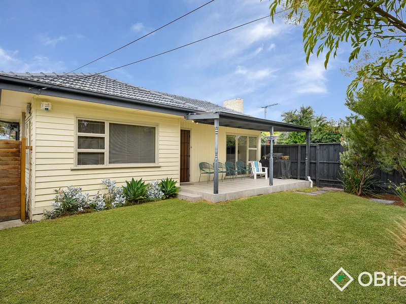 Charming weatherboard unit in great location, ideal for starters/downsizers/investors