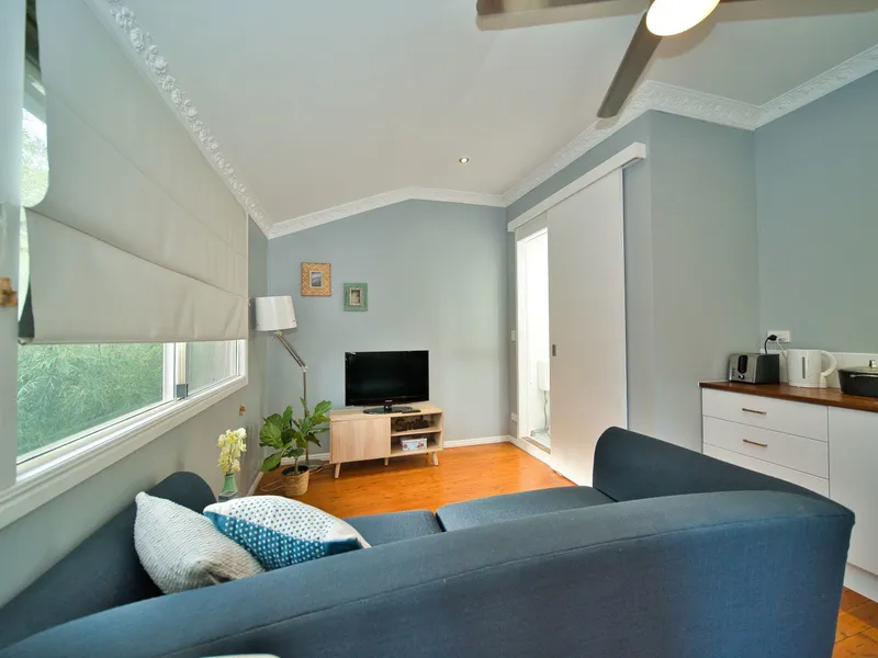CONVENIENT STAFFORD LOCATION - ENTER VIA VALDORA LANE AT REAR