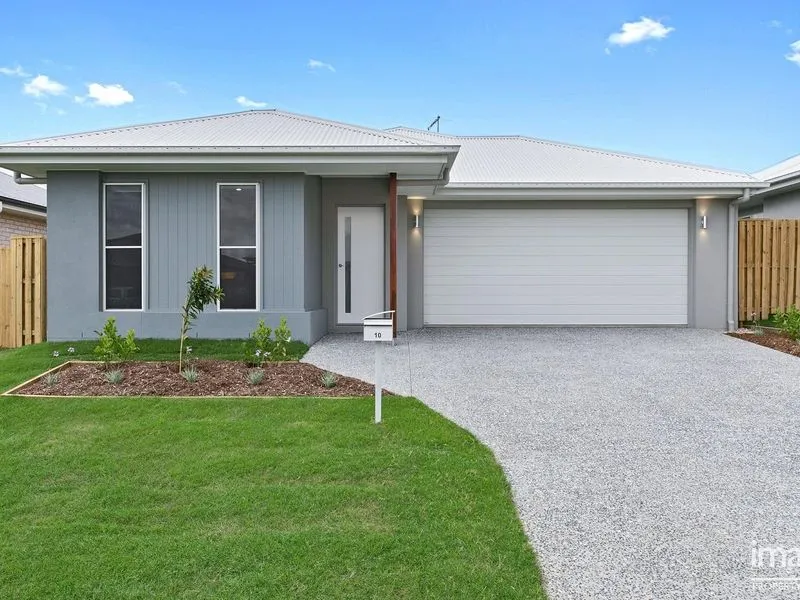 4 Bedroom Family Home with Media Room!