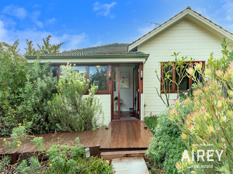 UNIQUE & VERSATILE HOME!