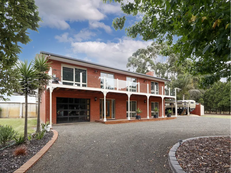 STUNNING HOME WITH VIEWS