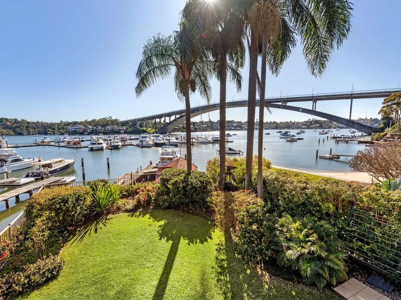 Magnificent Deep Waterfront with North Easterly Aspect