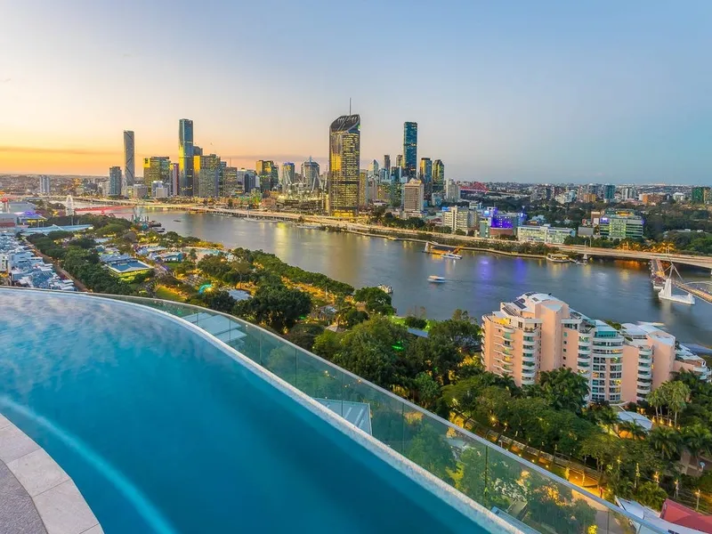 FURNISED 1 BEDROOM APARTMENT IN THE HEART OF SOUTH BRISBANE