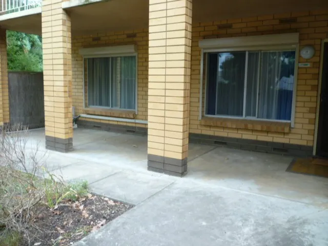 Ground Floor Unit with Enclosed Yards