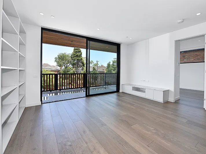 Luxury Two Bedroom, Two Bathroom, Two Car Space Riversdale Apartment
