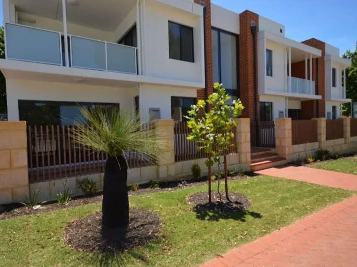 2 x 1 UNIT FOR SALE – EXCELLENT VALUE FOR MONEY!