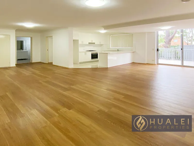 Over-Sized 2-Bedroom Apartment with Newly Updated Timber Floor for Lease