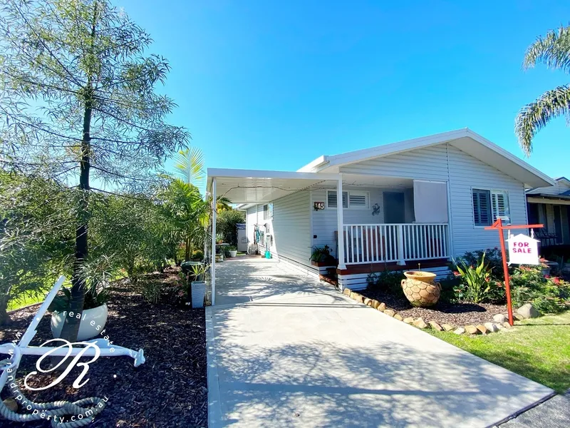 A River Lifestyle Made Easy - Over 50's Estate