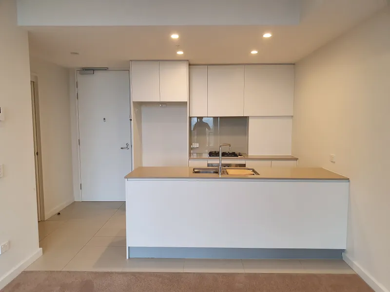 Superbly appointed 1 bedroom apartment