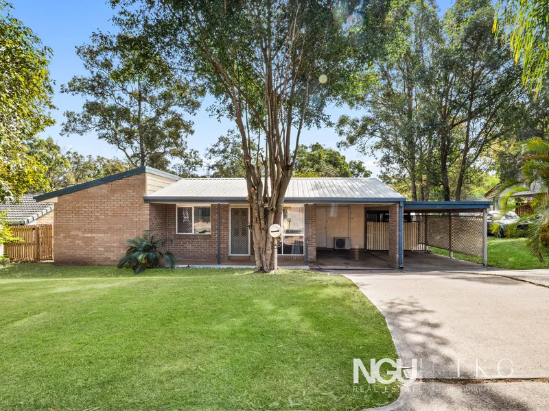 RELAX AND ENTERTAIN: BEAUTIFULLY UPGRADED HOME IN QUIET CUL-DE-SAC