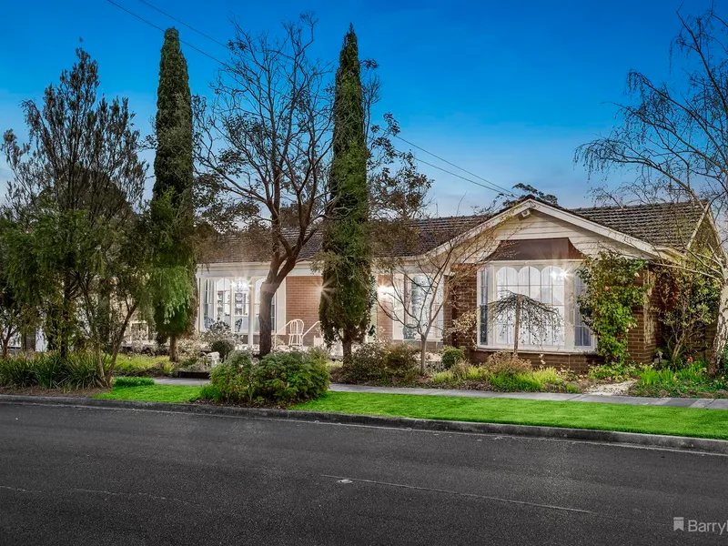 Lakeside Sanctuary in an Idyllic Location