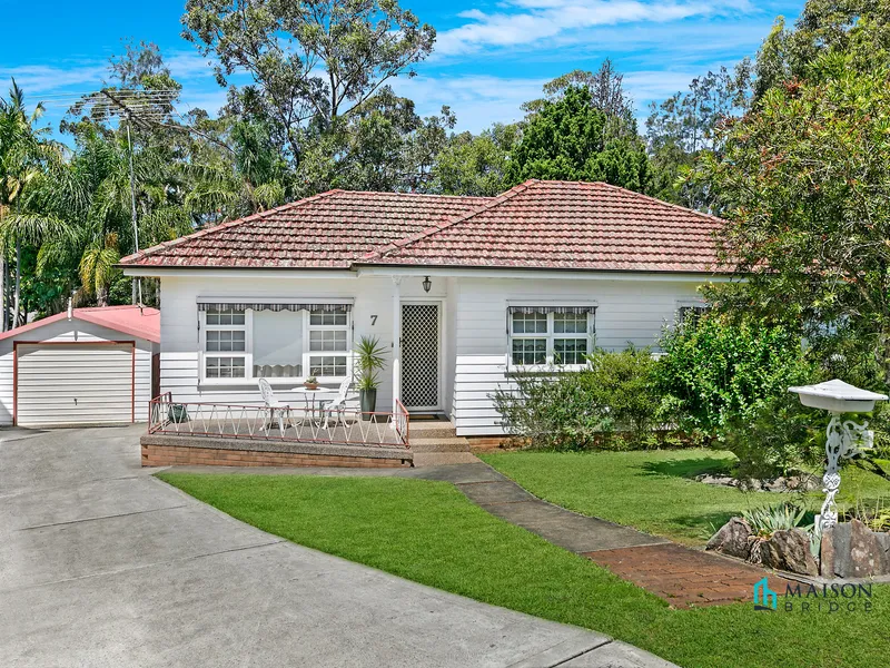 Classic Family Cottage With Duplex Development Potential (STCA)