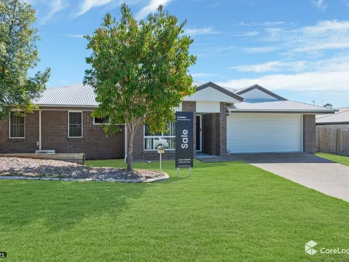 Large Duplex right in the heart of the newly built sporting hub of Pimpama.