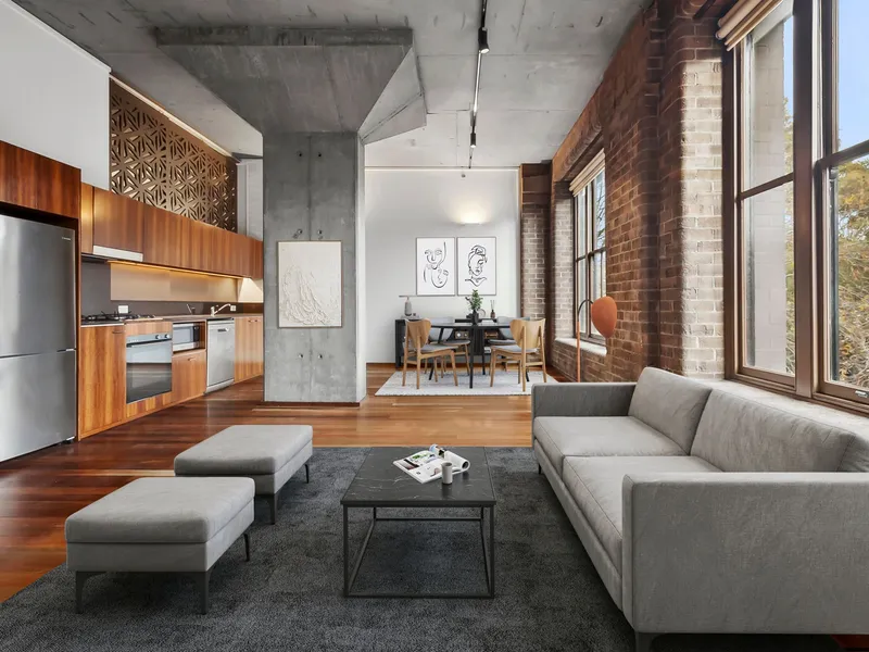 New York-style warehouse apartment in an unbeatable inner-city setting