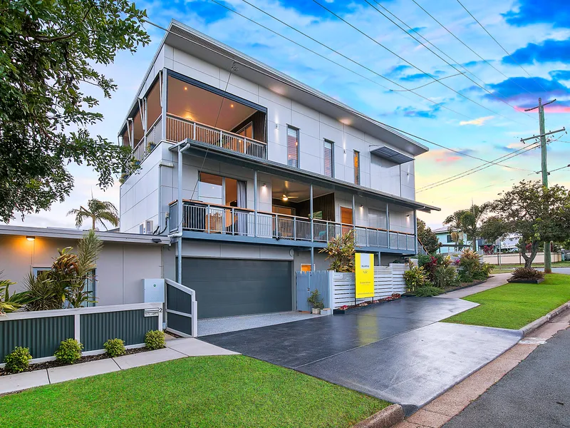 STUNNING BEACHSIDE HOME, 100M TO THE BAY + INCOME of $65,000 pa +