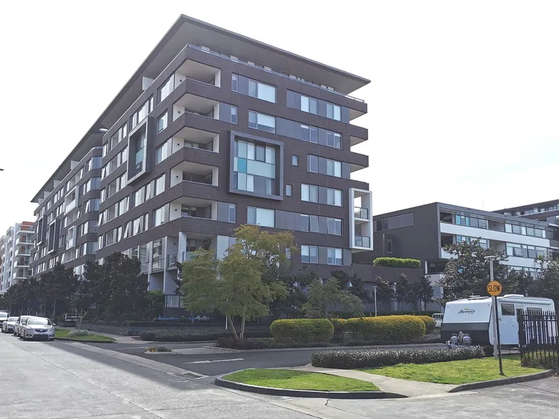 Spacious one bedroom apartment with North Facing Balcony