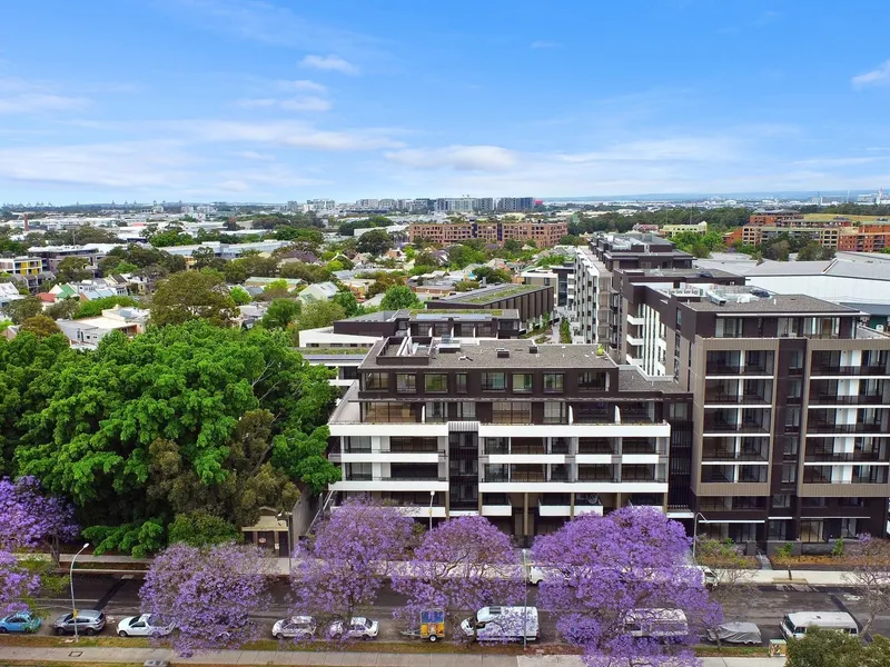 Ready to move in! Book for your private inspection 