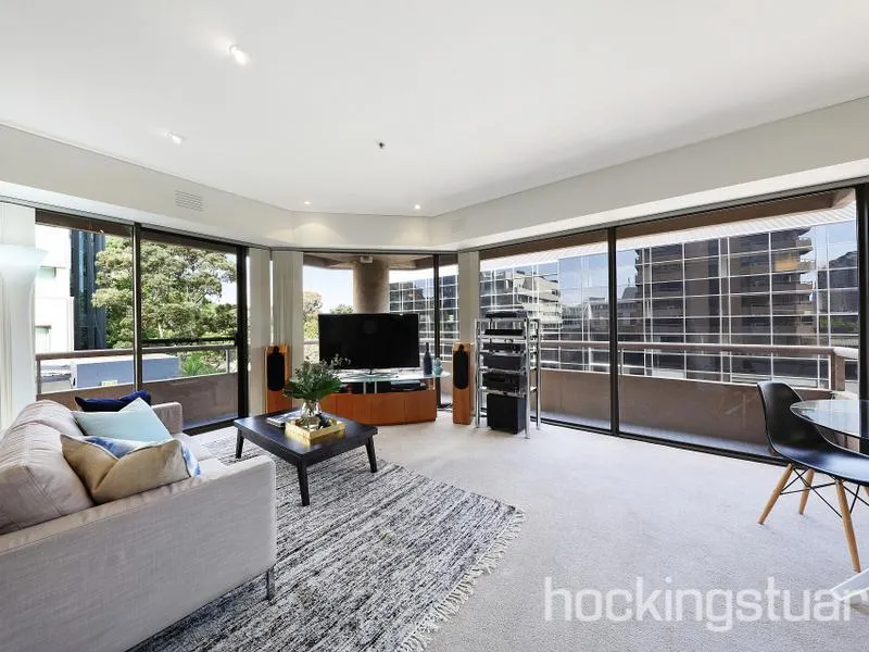 Fawkner Towers - Resort Living with All the Extras!