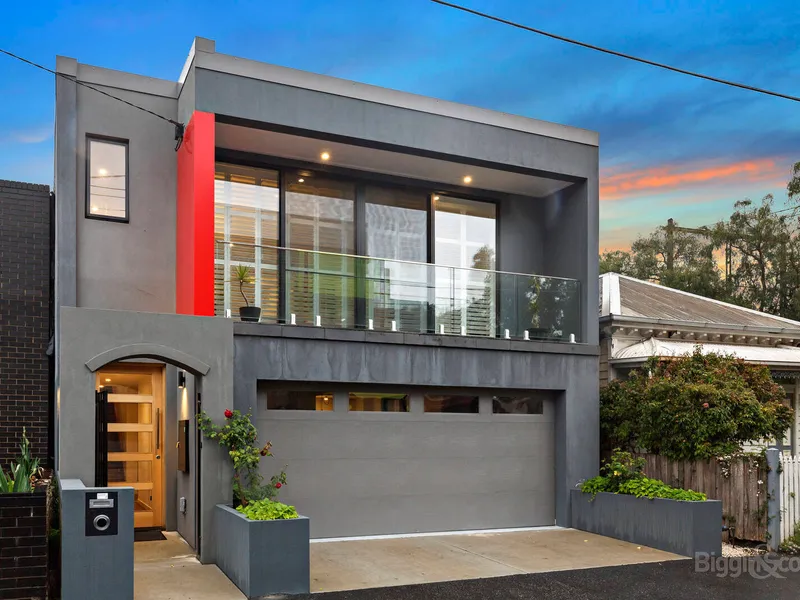 FLAWLESS LIVING WITH INCREDIBLE ATTENTION TO DETAIL