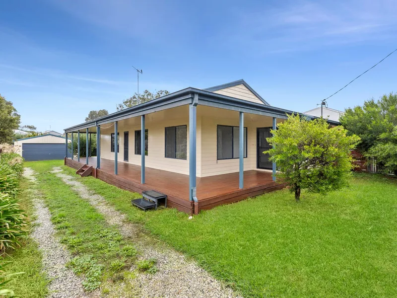 Bright, Low Maintenance Living On Taits