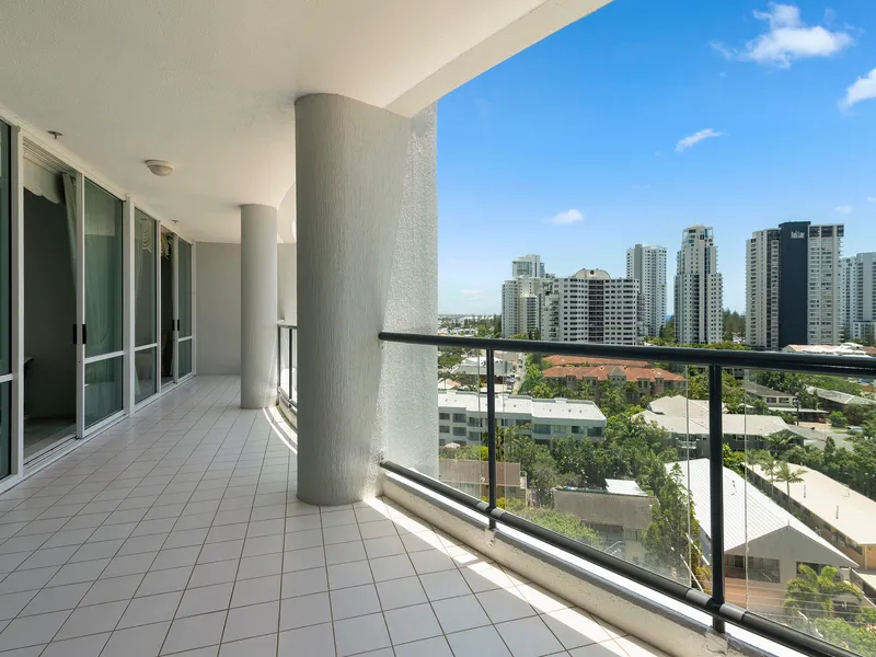 Undisputedly, Main Beach's Number 1 Agent - for over 30 years!!