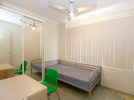 Apply Now! Renovated & Furnished 2 Bed Unit Close to Public Transport!