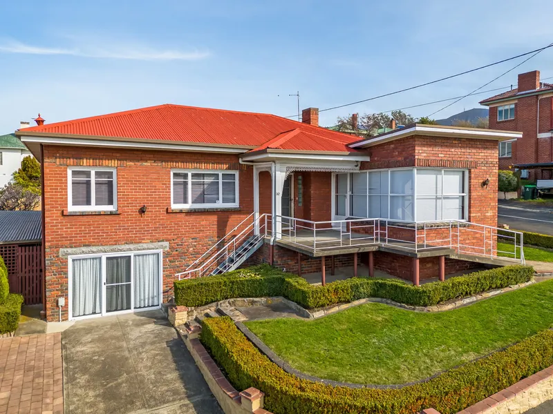 Immaculately presented 3 bedroom family home in a great location