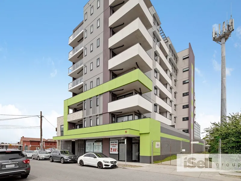 2 bedroom apartment - Convenient Living Space with balcony