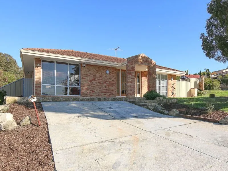*UNDER OFFER*