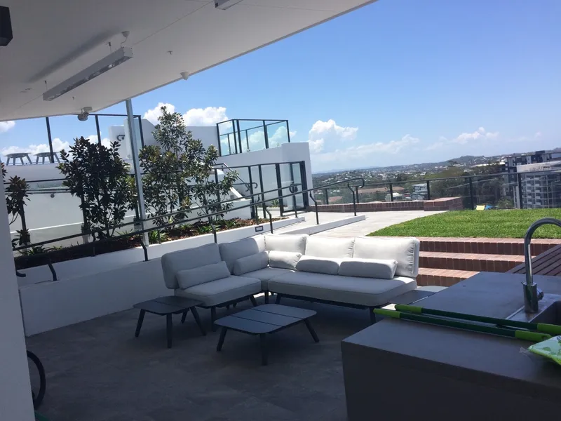 Fully Furnished 2Bed 2 Bath 1 Car Apartment in Kelvin Grove. AVAILABLE 20/12/21